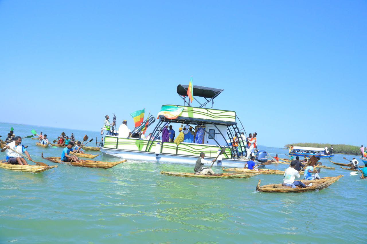 Pilgrims Boat Flotilla to Island
